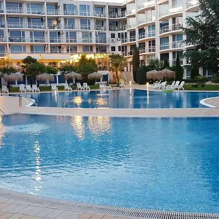 With Terrace Апартаменты