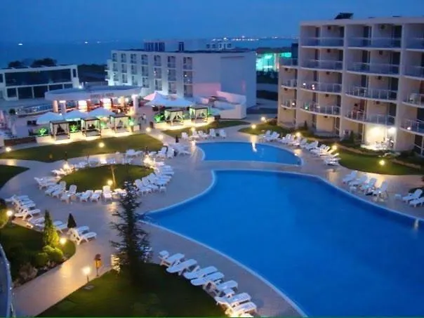 Апартамент With Terrace