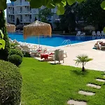 Appartement With Terrace Burgas Stad