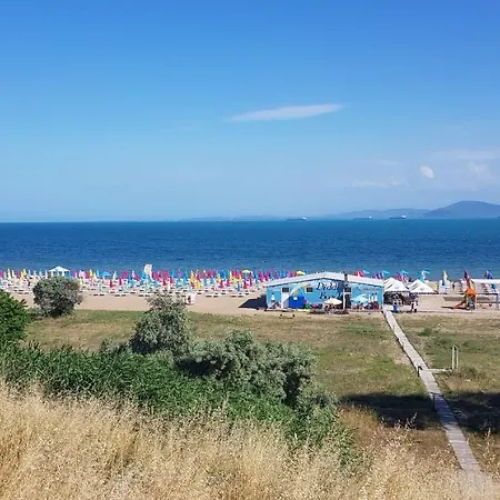 With Terrace Apartament Burgas